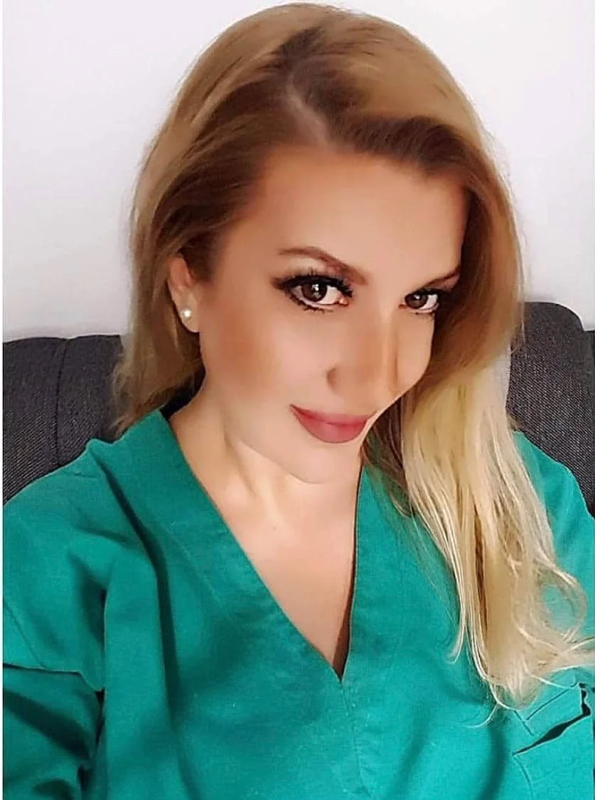 Amna Mulahalilović, doktor stomatologije